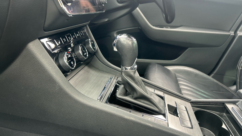 Skoda Superb 1.4 TSI iV SE L DSG 5dr Hatchback